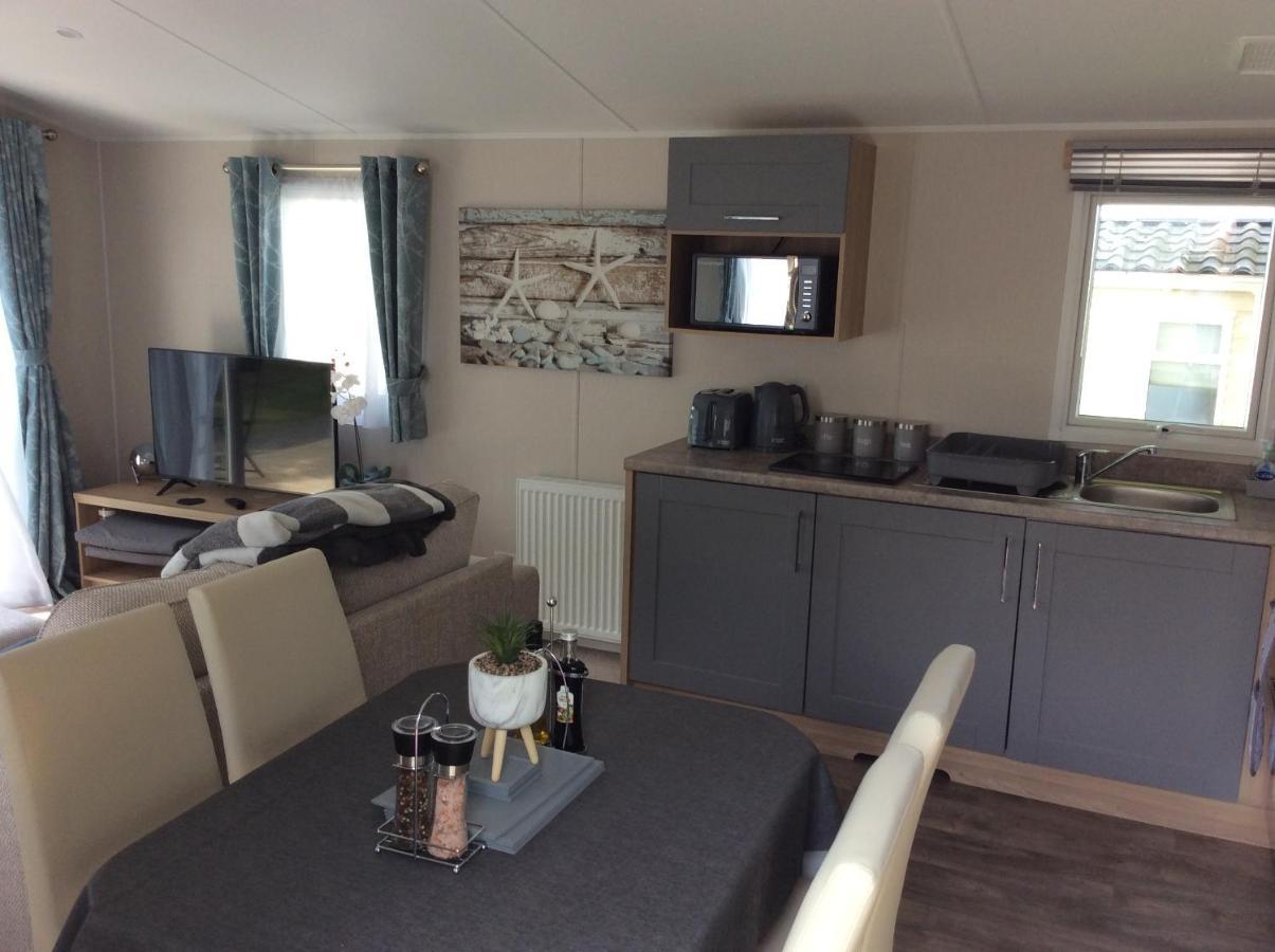 Lake District Cumbria Gilcrux Solway Firth Cabin Wigton Exterior photo